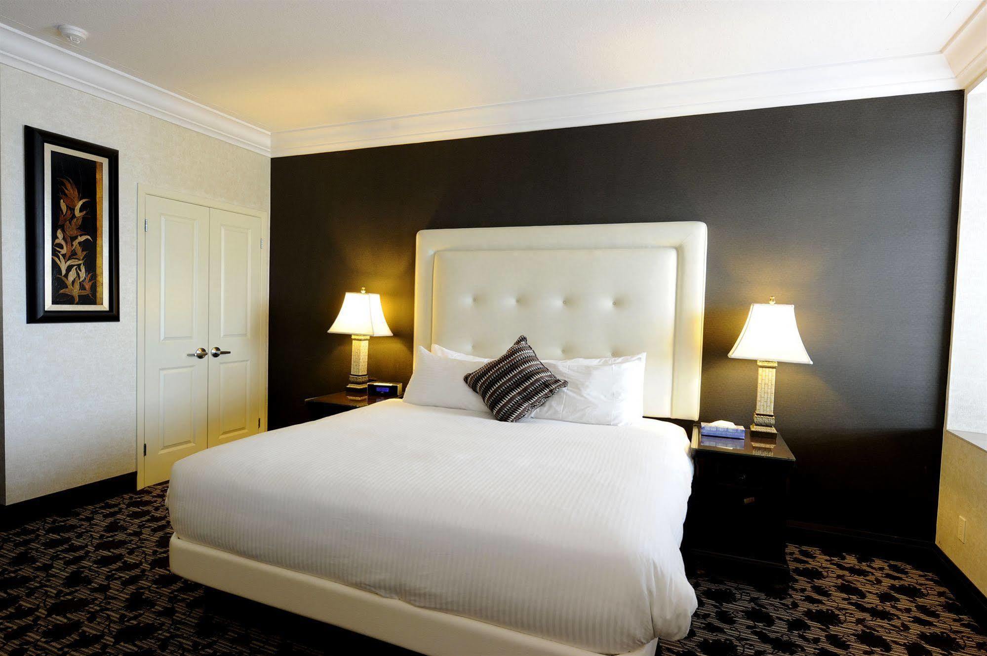 Stone Mill Inn Sainte-Catherine Екстериор снимка